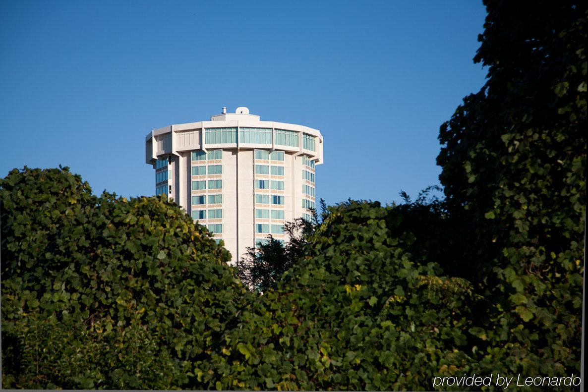 Holiday Inn Raleigh Downtown By Ihg Exterior photo