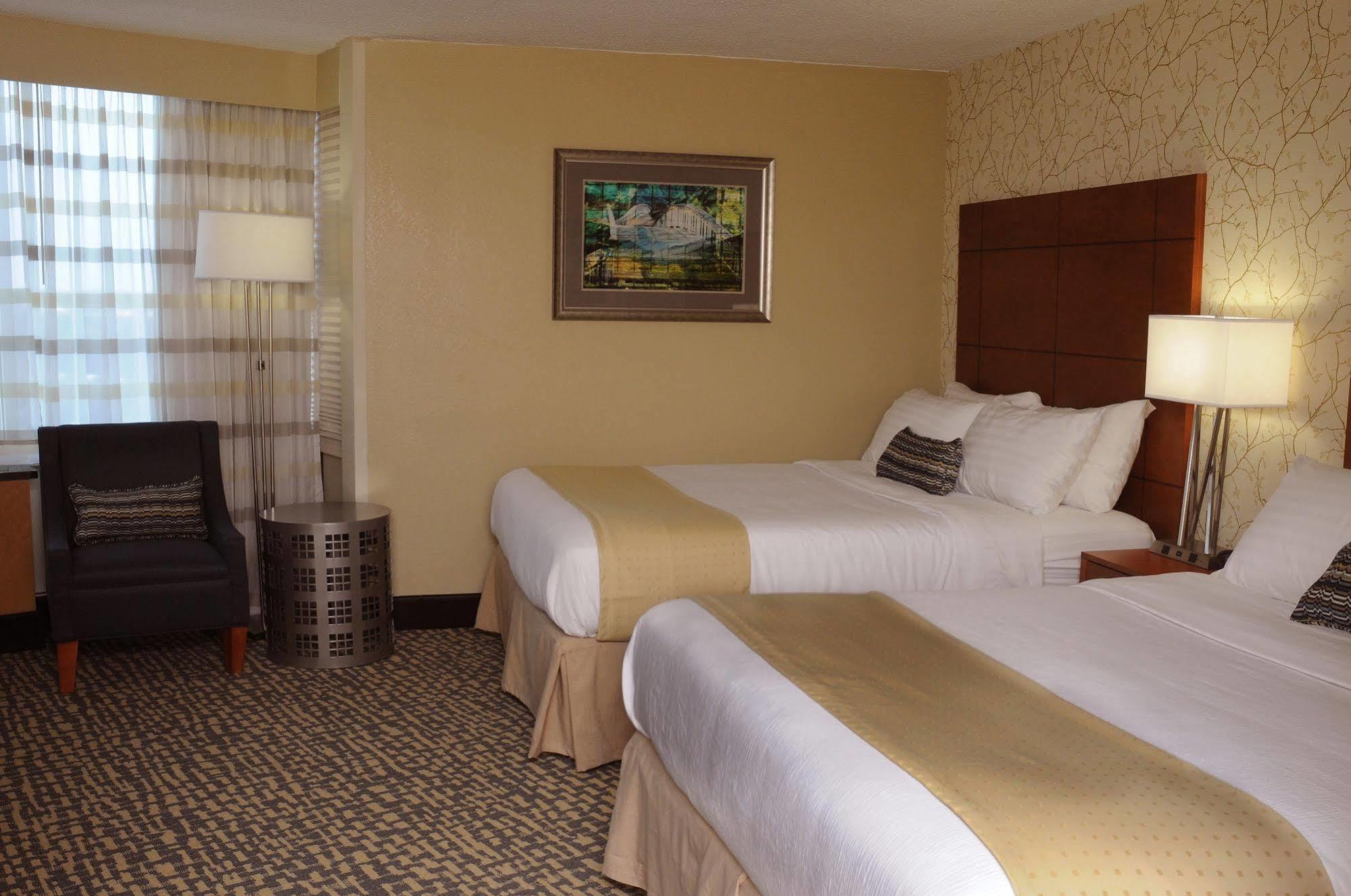 Holiday Inn Raleigh Downtown By Ihg Exterior photo